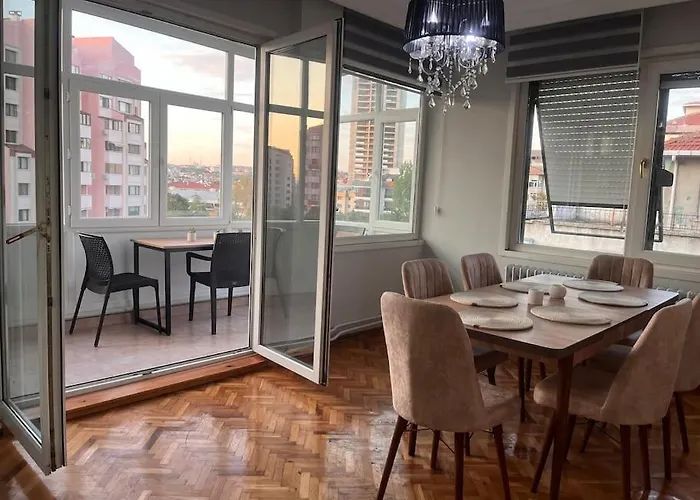 Spacious Flat With Wide View דירה