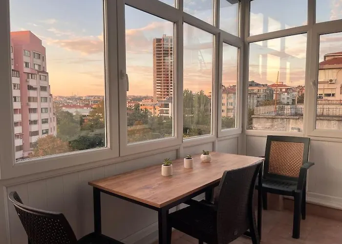 Spacious Flat With Wide View דירה איסטמבול