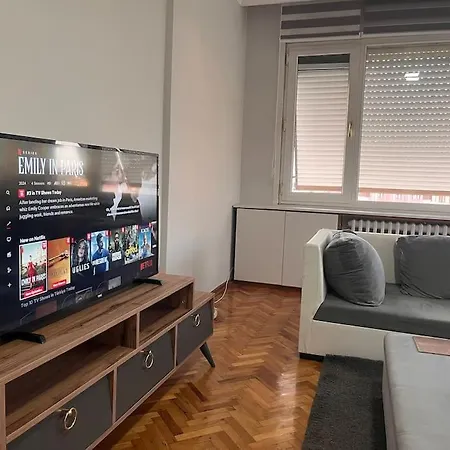 Apartman Spacious Flat With Wide View