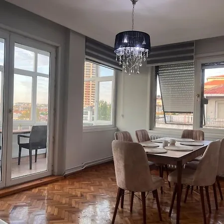 Spacious Flat With Wide View Apartment