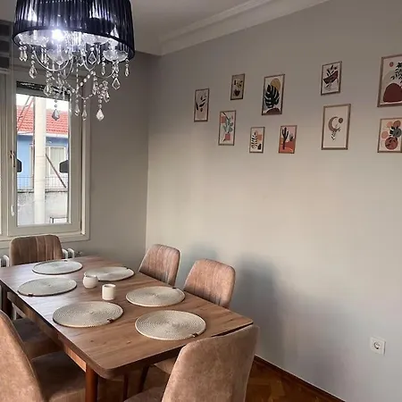 Spacious Flat With Wide View Daire *