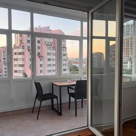 Spacious Flat With Wide View Daire İstanbul