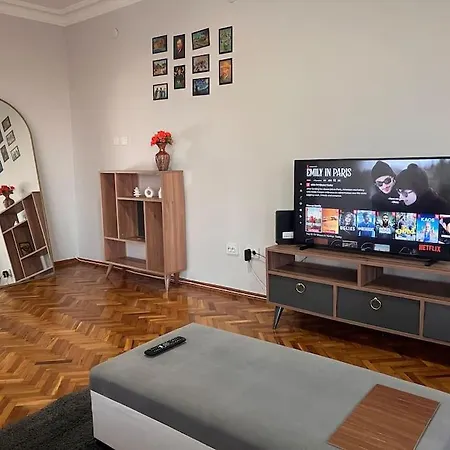 Spacious Flat With Wide View Apartment *