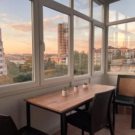 Spacious Flat With Wide View דירה איסטמבול