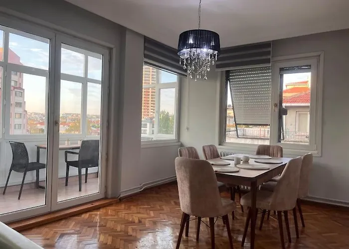 Spacious Flat With Wide View Apartamento