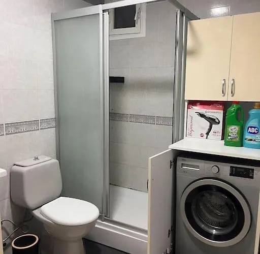 Spacious Flat With Wide View